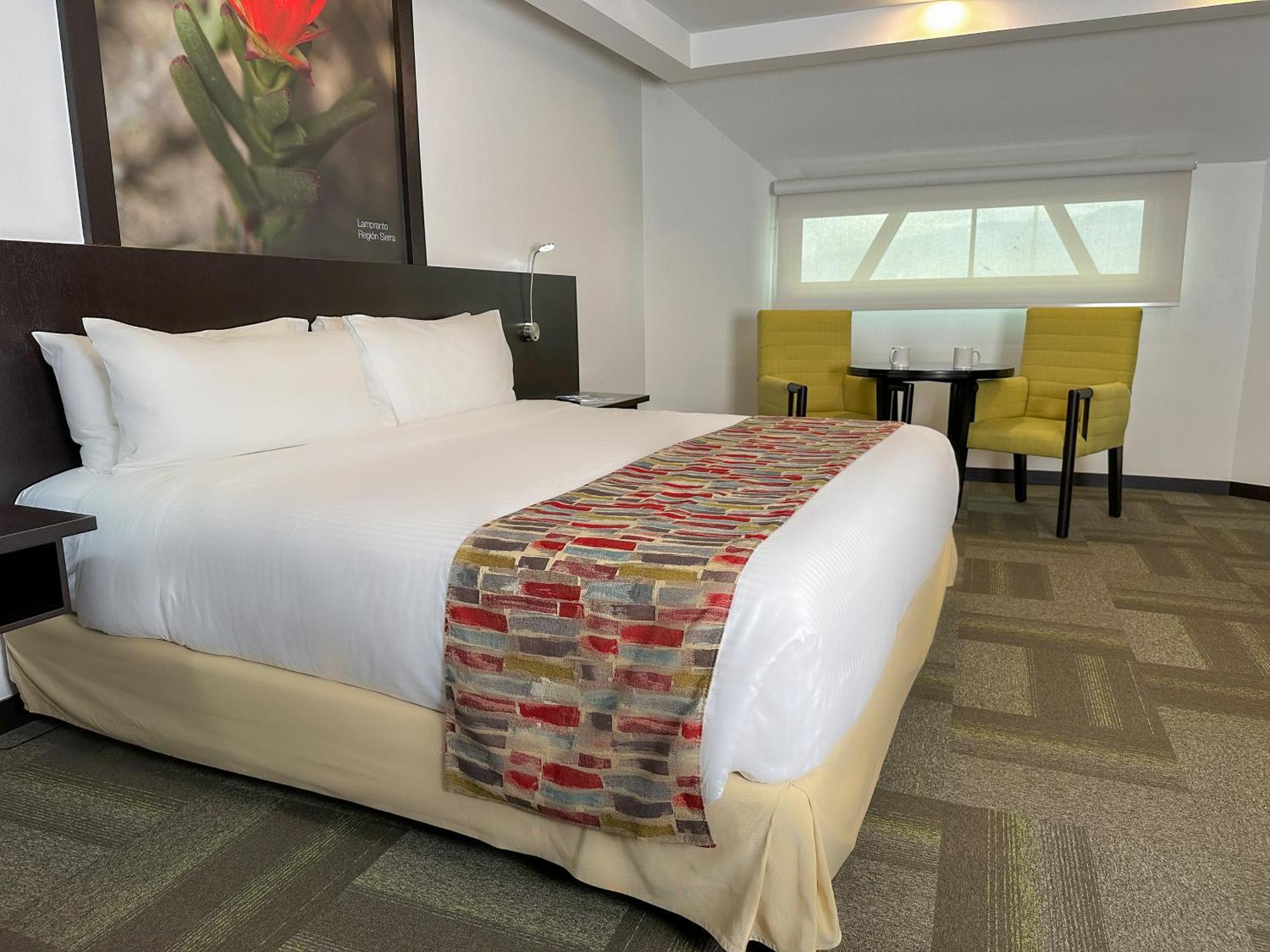 Wyndham Quito Airport Puembo Exterior foto A room at the hotel