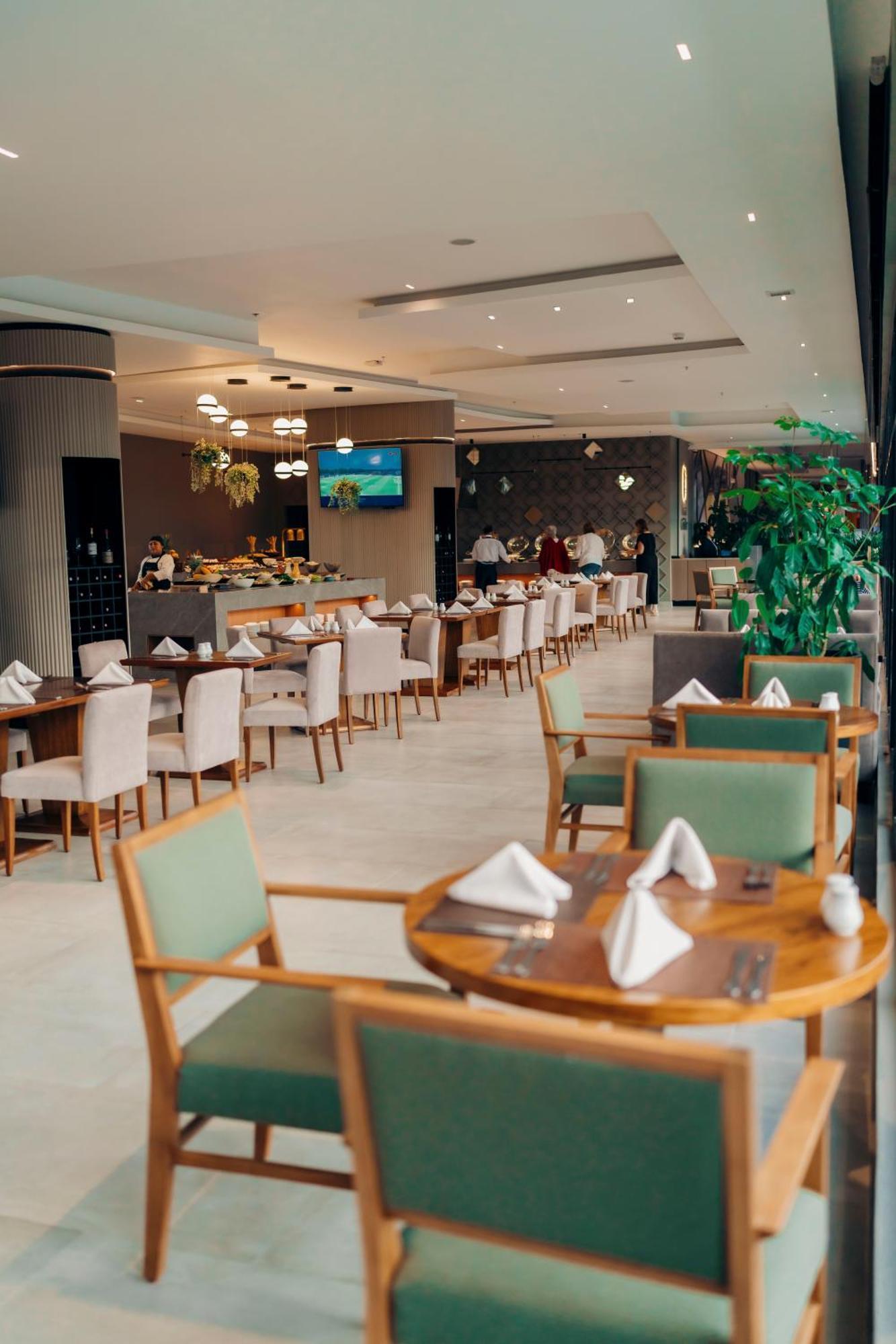Wyndham Quito Airport Puembo Exterior foto